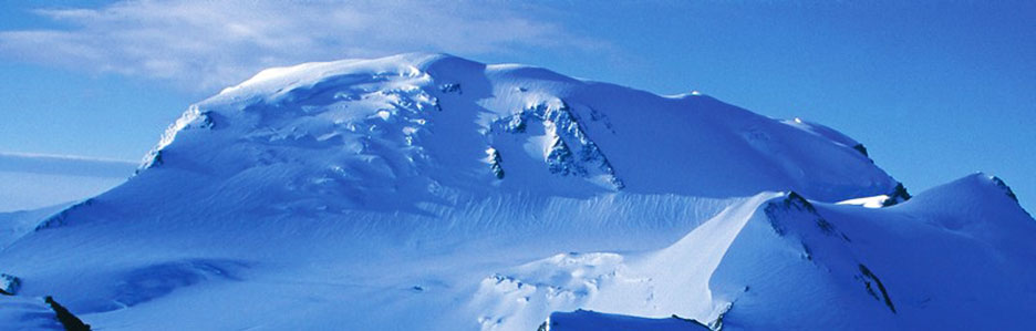 image of Mount Khuiten / Khuiten Peak