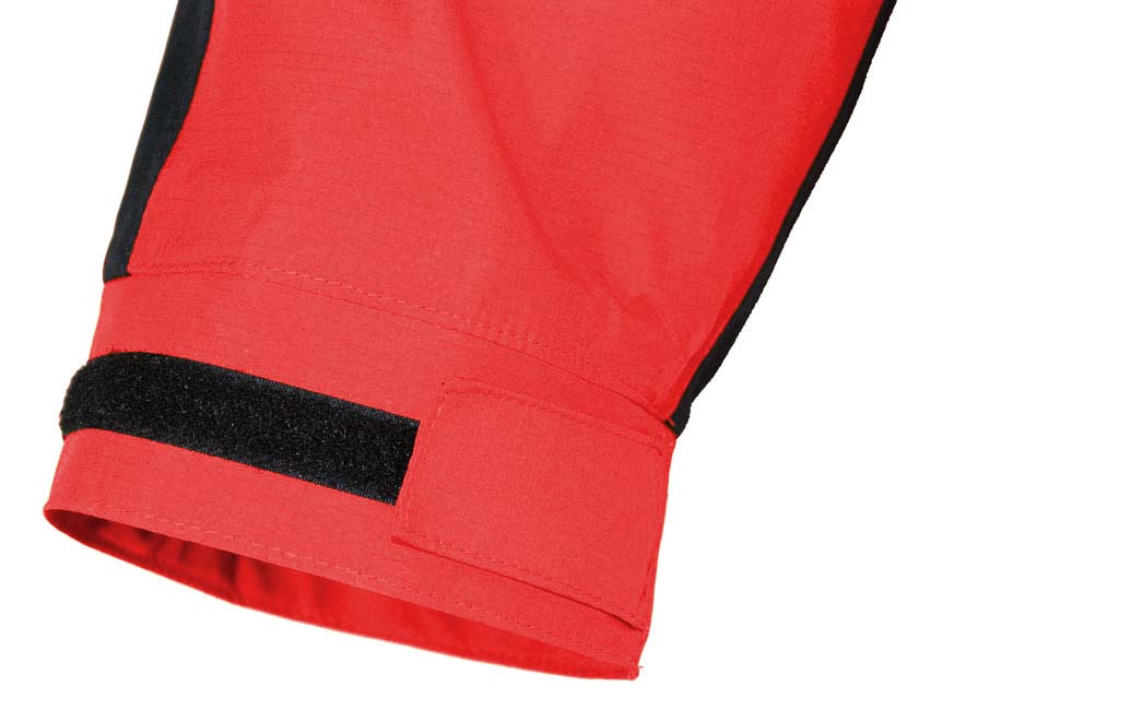 Velcro cuffs Velcro cuffs